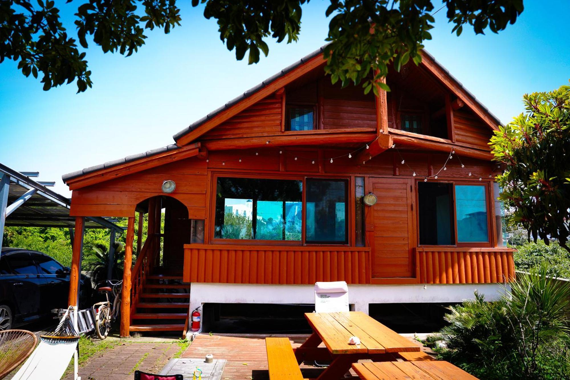 Ttottot Jeju Backpackers Albergue Seogwipo Exterior foto